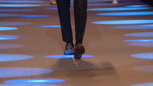 Показ мужской коллекции DolceGabbana Осень/Зима 2018-19 в Милане