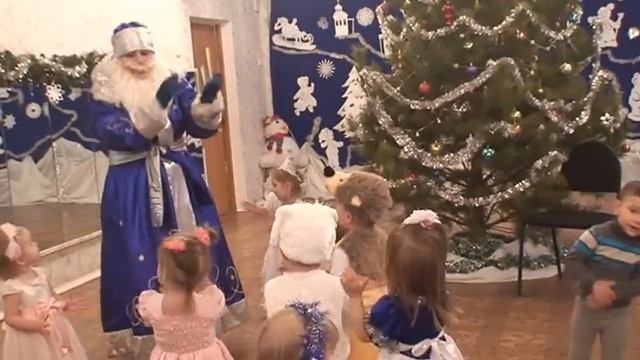 Новогодний утренник в яслях смотреть онлайн