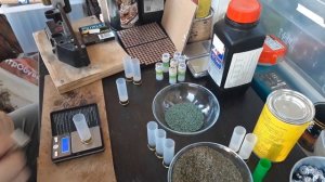 Снаряжение пуль 12 к подкалиберных 30 г Порох А1 и Сокол .