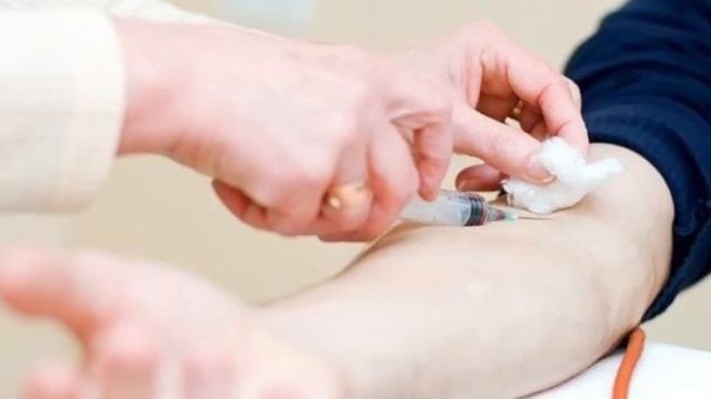ВОТ КАК ПРАВИЛЬНО СДАВАТЬ КРОВЬ !!! смотреть онлайн