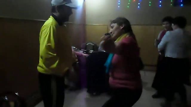 Отжигают в Кафе смотреть онлайн