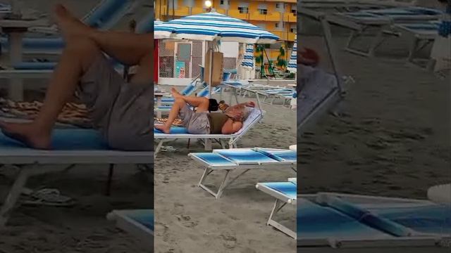 Итальянский пляж в сентябре 2024 года