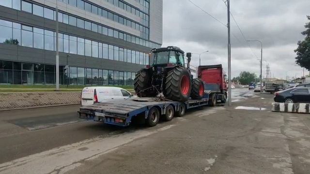 Трактор AGROVEGA 280 л.с. поехал в хозяйство смотреть онлайн