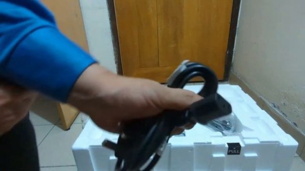 GIGABYTE M27Q P Unboxing and KVM demo with Ports