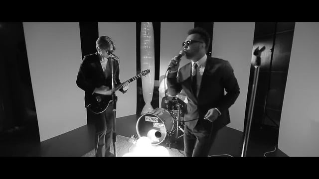 Triangle Sun Upside Down Official Music Video смотреть онлайн