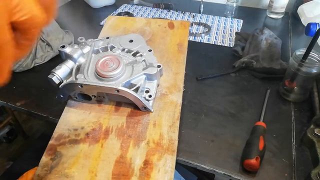 Oil pump VW T4 2.5 Benzin restoration / przegląd pompy olejowej смотреть онлайн