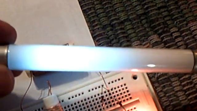 SEC Lighting A Fluorescent Bulb смотреть онлайн