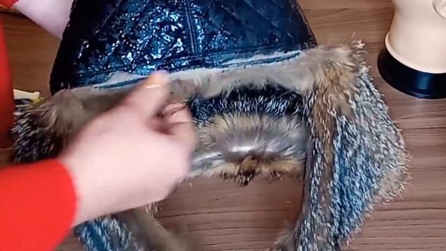 Как увеличить размер шапки из натурального меха с помощью отвёртки смотреть онлайн