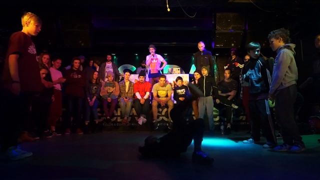 5 element vs Fresh & Small | BREAKING KIDZ 2x2 | FINAL | DANCE MACHINE 10 | MURMANSK | 1-2.12.17 смотреть онлайн