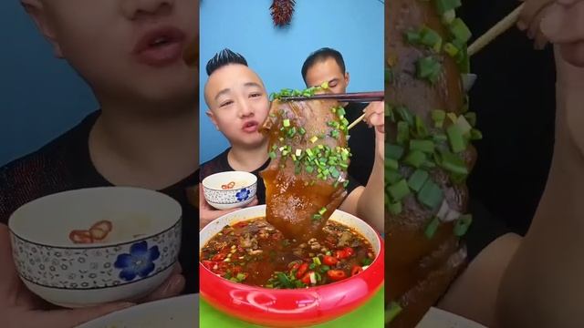 Китайцы едят на камеру / Асмр еда /Мукбанг... ??? смотреть онлайн