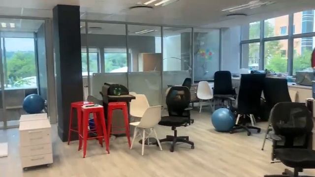 176m² office space to let in the Bryanston business node смотреть онлайн