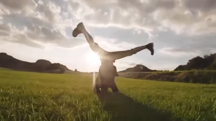 Jason Parker - Around The World (La La La La La) (RainDropz! Video Edit) смотреть онлайн