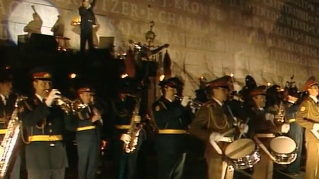 Roger Waters - Vera & Bring The Boys Back Home (The Wall Live At Berlin, 1990). смотреть онлайн