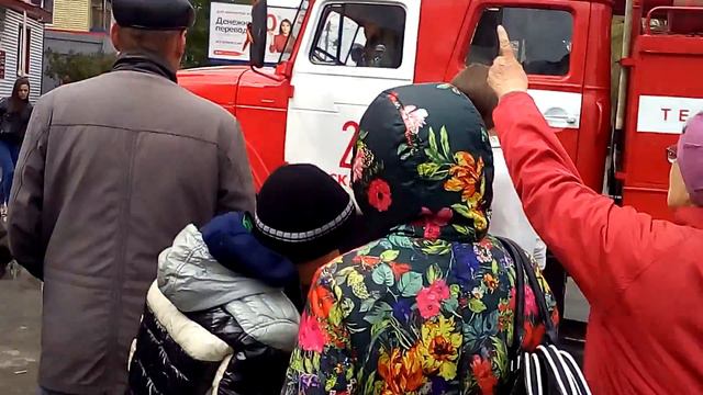 Пожар на ул. 4 Челюскинцев. Омск. 08.05.2016 г. смотреть онлайн