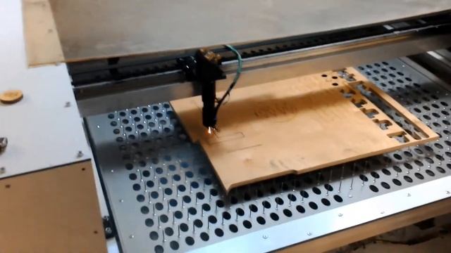 Резка фанеры 10мм смотреть онлайн