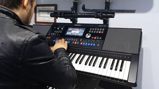 MEDELİ DANTE TR ANKARA RTİM VE ELEKTRO BAĞLAMA UTAR MÜZİK TANITIM смотреть онлайн