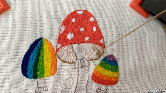 Вышивка для начинающих "Сказочные грибы" (русская озвучка). Мастер-класс смотреть онлайн
