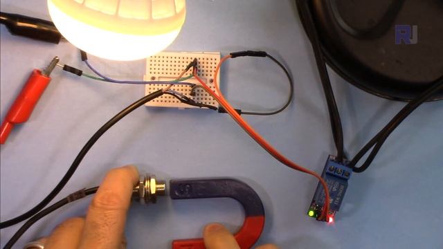 Lesson 17: Using NJK-5002C Proximity Hall Sensor | Arduino Step By Step Course смотреть онлайн