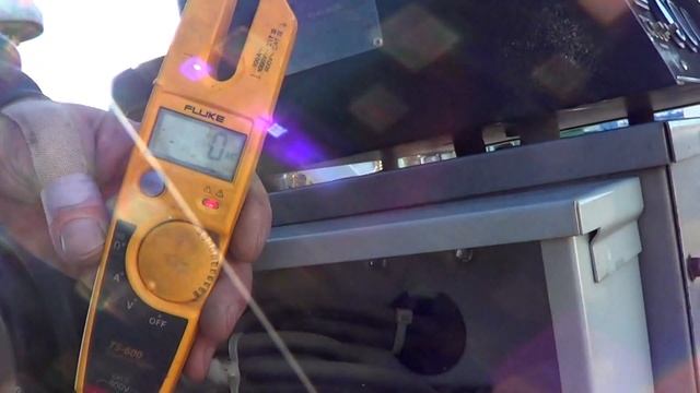 Lot #818: Magna Plus Synchronous AC Generator смотреть онлайн