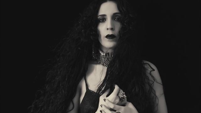 "Var Git Olum"- Azam Ali смотреть онлайн