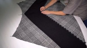 Юбка из остатков ткани, скроенная по косой.