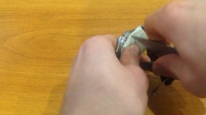 Как снять крышку наручных часов