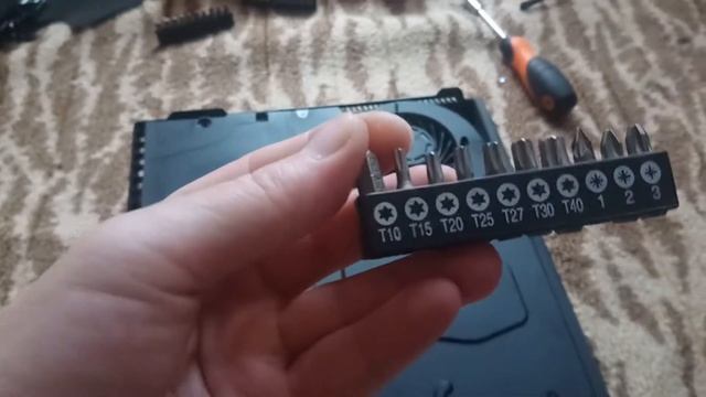 Чистим PS4 PRO от пыли. смотреть онлайн