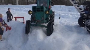 Отлетело колесо на тракторе Т-40 ... Пытались починить на месте, но не вышло! ... RC trucks 4x4