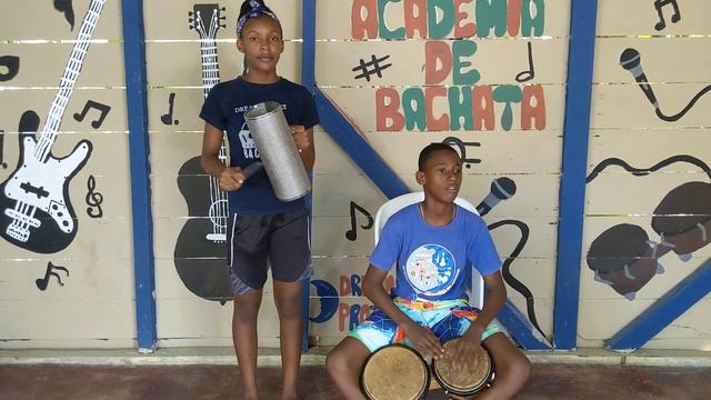 3 basic Bachata Rhythms on bongo and guira- Bachata Academy - musicality смотреть онлайн