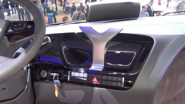 Mercedes-Benz Future Truck 2025 смотреть онлайн