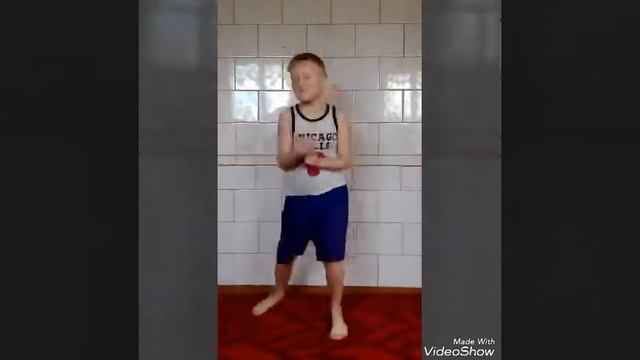 VLOG #2: ТАНЦУЮ ПОД ПЕСНИ МАКСА КОРЖА И ГРИБОВ/ДЕЛАЮ МОСТИК) смотреть онлайн
