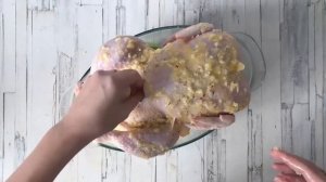 КАК ПРИГОТОВИТЬ КУРИЦУ В УТЯТНИЦЕ В ДУХОВКЕ? Запеченная целиком, сочная, с начинкой