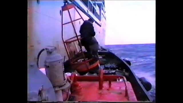 ПЛАВБАЗЫ НА РЕЙДЕ НЕВЕЛЬСКА 1993г смотреть онлайн