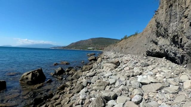 Велопутешествие по Крыму #1: "Первые перевалы, зря поверил навигатору, предупредили о стрельбе!" смотреть онлайн
