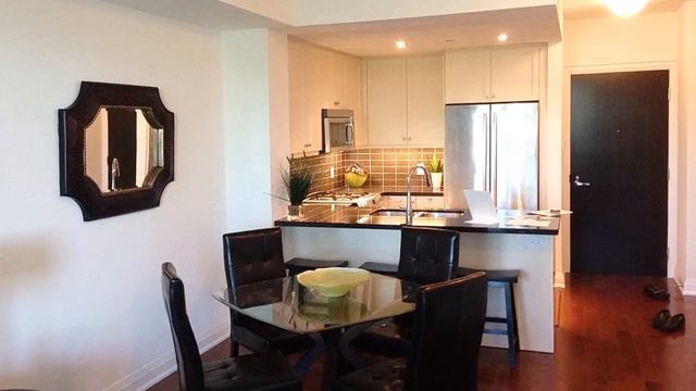 Элитные квартиры с видом на озеро. 11 Bronte Rd, Oakville, Canada. Недвижимость, Канада. смотреть онлайн