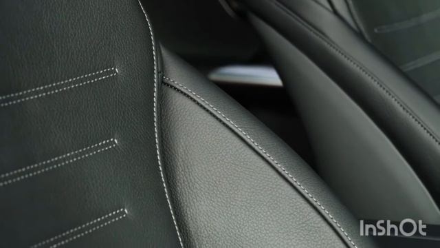 Mercedes GLC 300 e 4MATIC AMG Line (2023) - Driving. смотреть онлайн