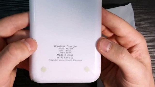 Беспроводное зарядное устройство Qi Compatible A