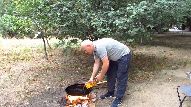 Жареная камбала на костре. Мужская Кухня. смотреть онлайн