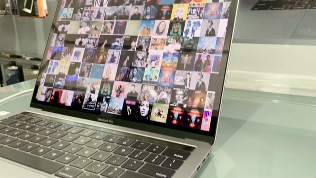 MacBook Pro Touch Bar 2019 - Mạnh mẽ và sang trọng смотреть онлайн