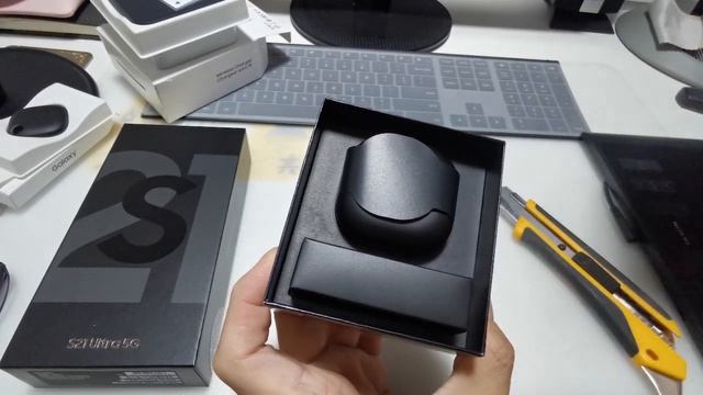Samsung Galaxy S21 Ultra 5G Unboxing смотреть онлайн