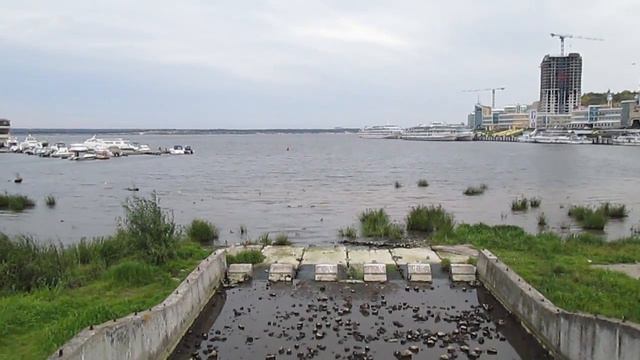 Теплоход "Русь Великая". Речной порт. Чебоксары. 21 сентября 2016 смотреть онлайн