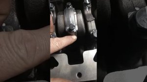 Затяжка шатунных болтов, разводка колец, выступ поршня. Данные для ремонта.