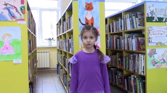 Страна читающая — Лиза Волкова читает произведение «Мама спит» Е. А. Благининой смотреть онлайн