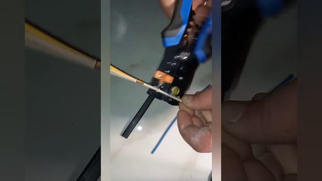 быстрая чистка кабеля🙌 #shorts смотреть онлайн