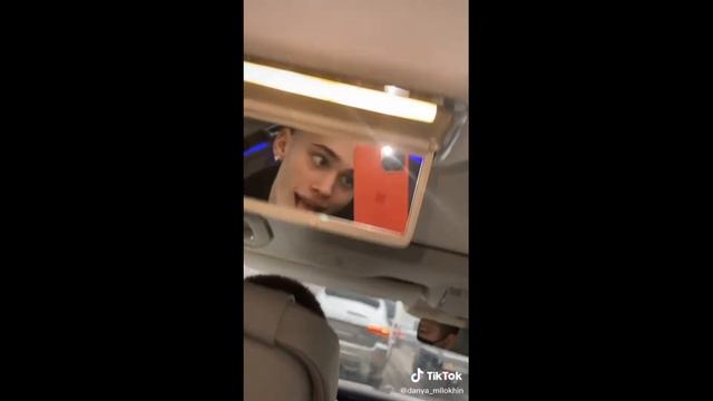 Даня Милохин на Новом Радио и на шоу Малахова с Dream Team - 25 декабря 2020 смотреть онлайн