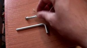 Как по быстрому открутить мебельные саморезы?