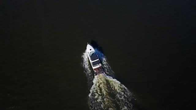 Путешествие маленького катера в морях Клязьминского водохранилища) смотреть онлайн