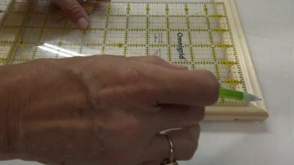 How to Use a Frame to Make a Loom | How to Make a Pin Loom