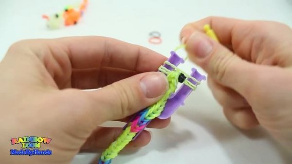 Змея из резинок Rainbow Loom на рогатке Простые фигурки без станка