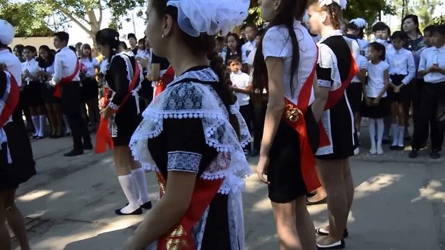 Наш последний звонок 2015 с.Заволжское [Часть 2] смотреть онлайн